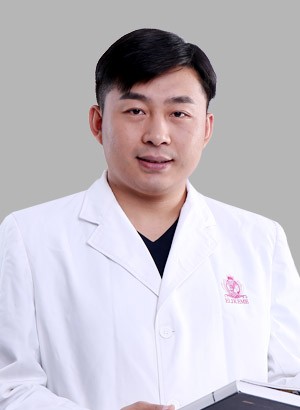 王海鑫,主治医师